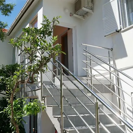 Ana Apartman Vinjerac