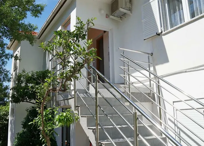 Ana Apartment Vinjerac